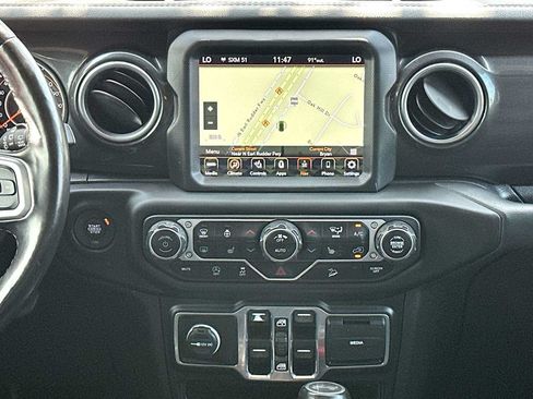 Used 2020 Jeep Wrangler Unlimited Sahara AWD/4WD image 26