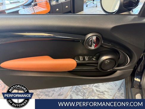 Used 2021 MINI Cooper S image 11