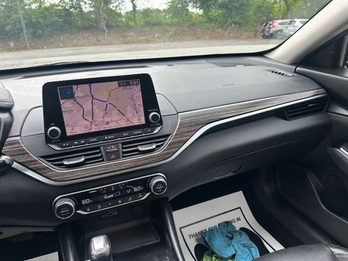 Used 2020 Nissan Altima 2.5 SL FWD image 31