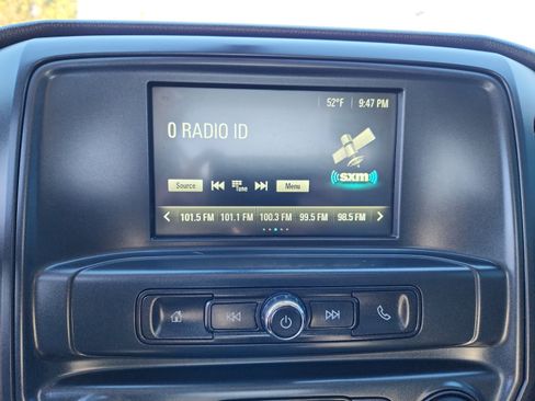 Used 2017 Chevrolet Silverado 1500 Custom w/ Custom Convenience Package image 28