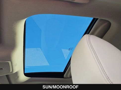 Used 2026 Nissan Sentra SL w/ Floor Mat Package image 38