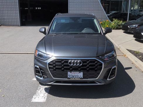 Used 2023 Audi Q5 2.0T Premium Plus w/ Premium Plus Package AWD/4WD image 3