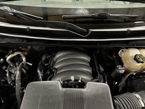 Used 2023 GMC Yukon SLT image 12