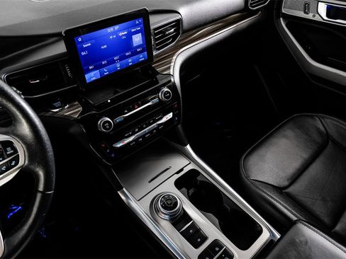 Used 2024 Ford Explorer Limited image 24