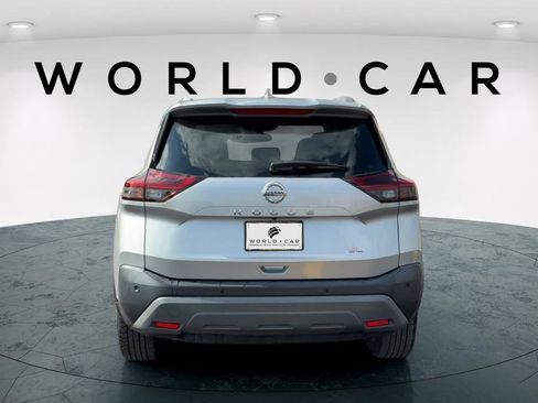 Used 2021 Nissan Rogue SL w/ Premium Package image 4