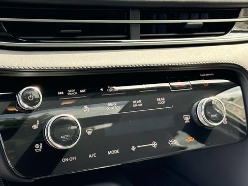 New 2026 INFINITI QX60 Luxe w/ Cargo Package image 5