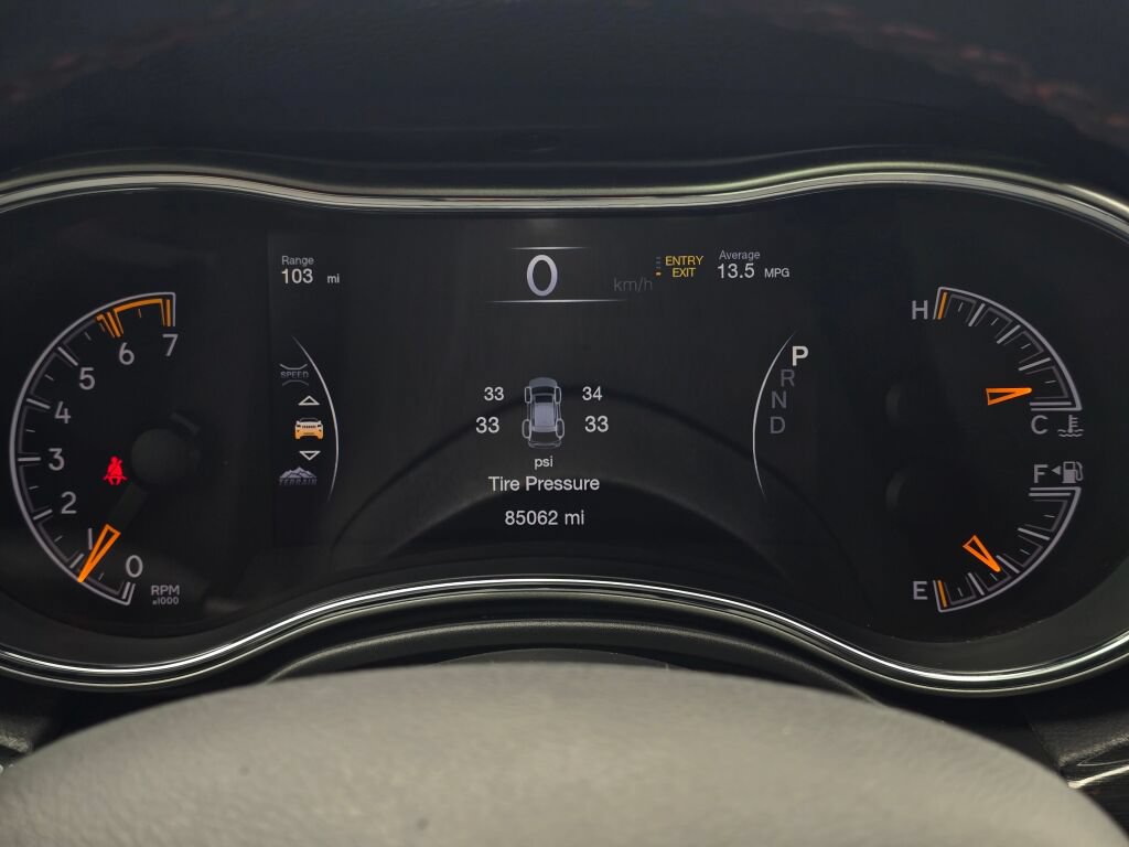 Used 2020 Jeep Grand Cherokee Trailhawk w/ Trailhawk Luxury Group AWD/4WD image 28