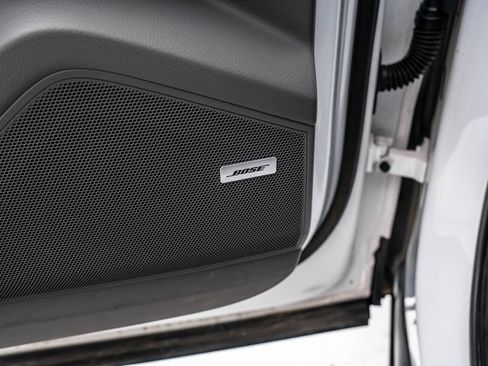 Used 2023 Porsche Cayenne Platinum Edition image 27