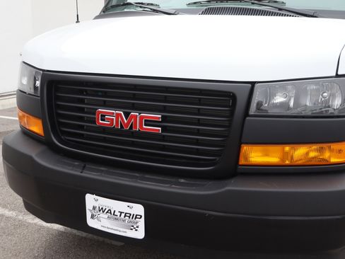 New 2025 GMC Savana 2500 w/ Driver Convenience Package image 34