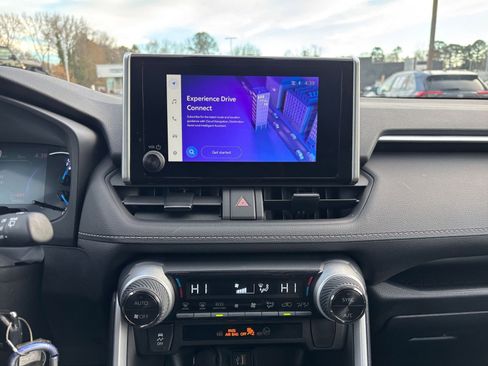 Used 2025 Toyota RAV4 LE image 21