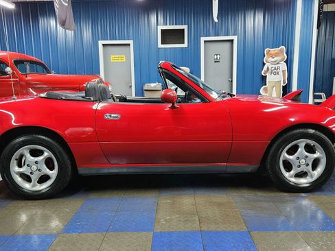 Used 1990 MAZDA MX-5 Miata image 4