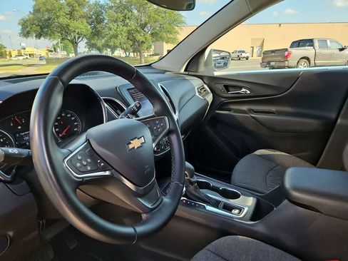 Used 2024 Chevrolet Equinox LT FWD image 10