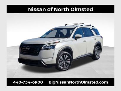 Certified 2022 Nissan Pathfinder SV w/ SV Black Package