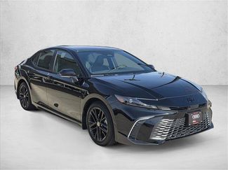 Used 2026 Toyota Camry SE w/ Convenience Package video 3