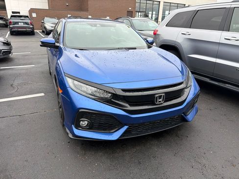 Used 2018 Honda Civic Sport Touring image 5