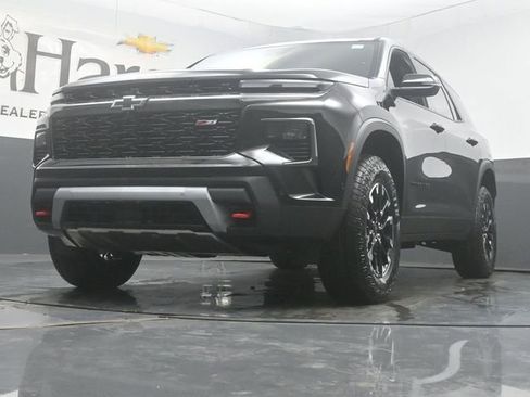 New 2026 Chevrolet Traverse Z71 w/ Enhanced Driving Package AWD/4WD image 4