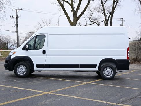 New 2025 RAM ProMaster 2500 w/ Cold Weather Group FWD image 6