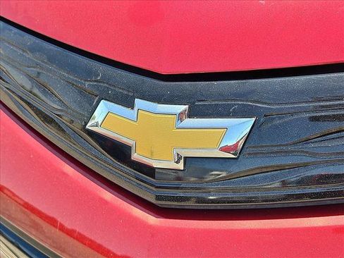 Used 2021 Chevrolet Bolt Premier w/ Infotainment Package FWD image 29
