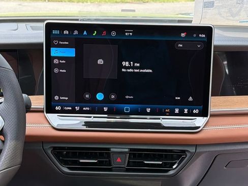 New 2026 Volkswagen Tiguan SEL R-Line AWD/4WD image 7