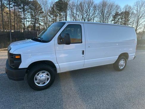 Used 2014 Ford E-150 and Econoline 150 image 9