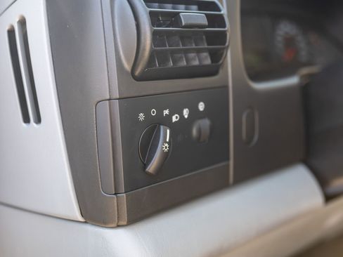 Used 2006 Ford F250 XL image 16