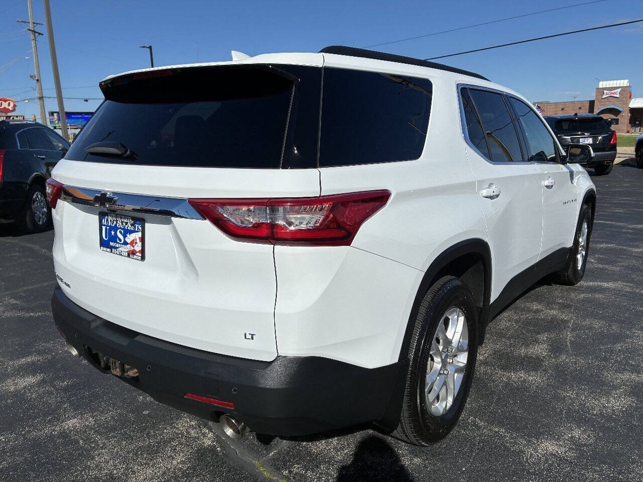 Used 2020 Chevrolet Traverse LT AWD/4WD image 3
