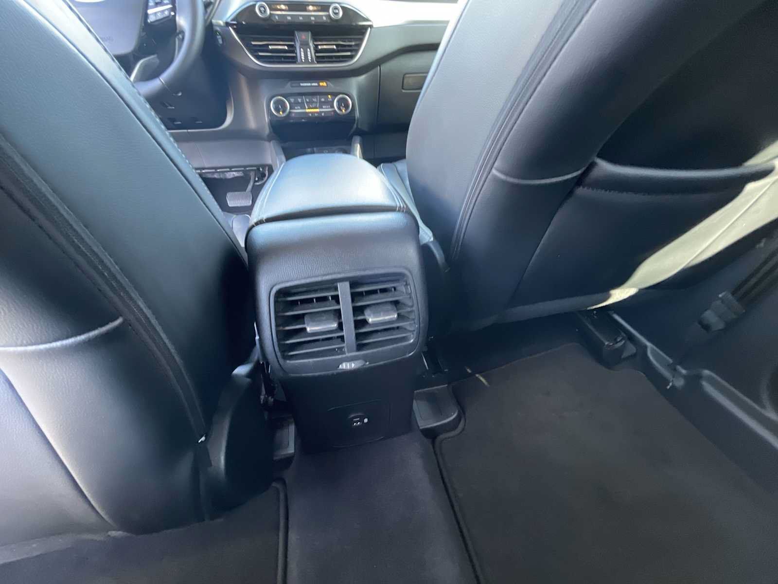 Used 2022 Ford Escape Titanium AWD/4WD image 21