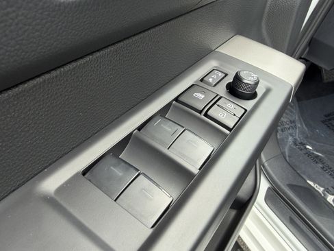 Used 2024 Toyota Tundra Limited AWD/4WD image 14