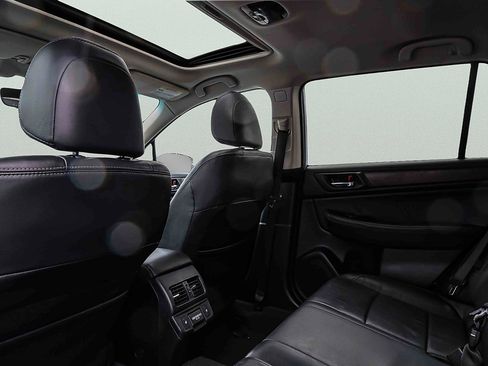 Used 2018 Subaru Outback 3.6R Limited image 22