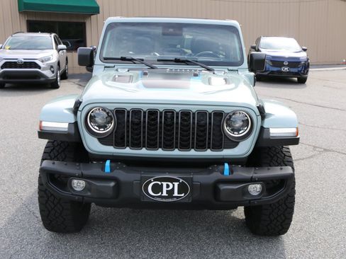 Used 2024 Jeep Wrangler Unlimited Rubicon 4xe AWD/4WD image 10
