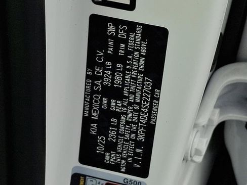 New 2025 Kia K4 LXS image 10