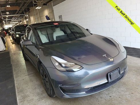Used 2022 Tesla Model 3 Long Range AWD/4WD image 2