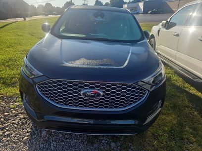 Used 2024 Ford Edge SEL w/ Convenience Package