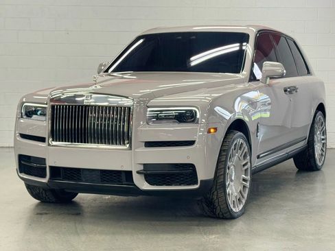 Used 2022 Rolls-Royce Cullinan image 1