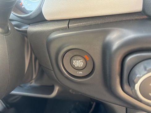 Certified 2022 Jeep Wrangler Unlimited Sahara image 10