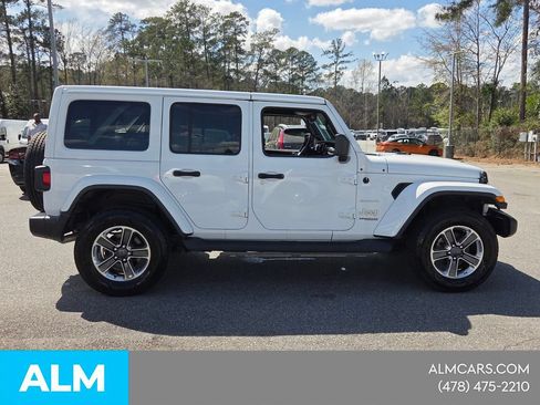 Used 2022 Jeep Wrangler Unlimited Sahara w/ Cold Weather Group AWD/4WD image 14