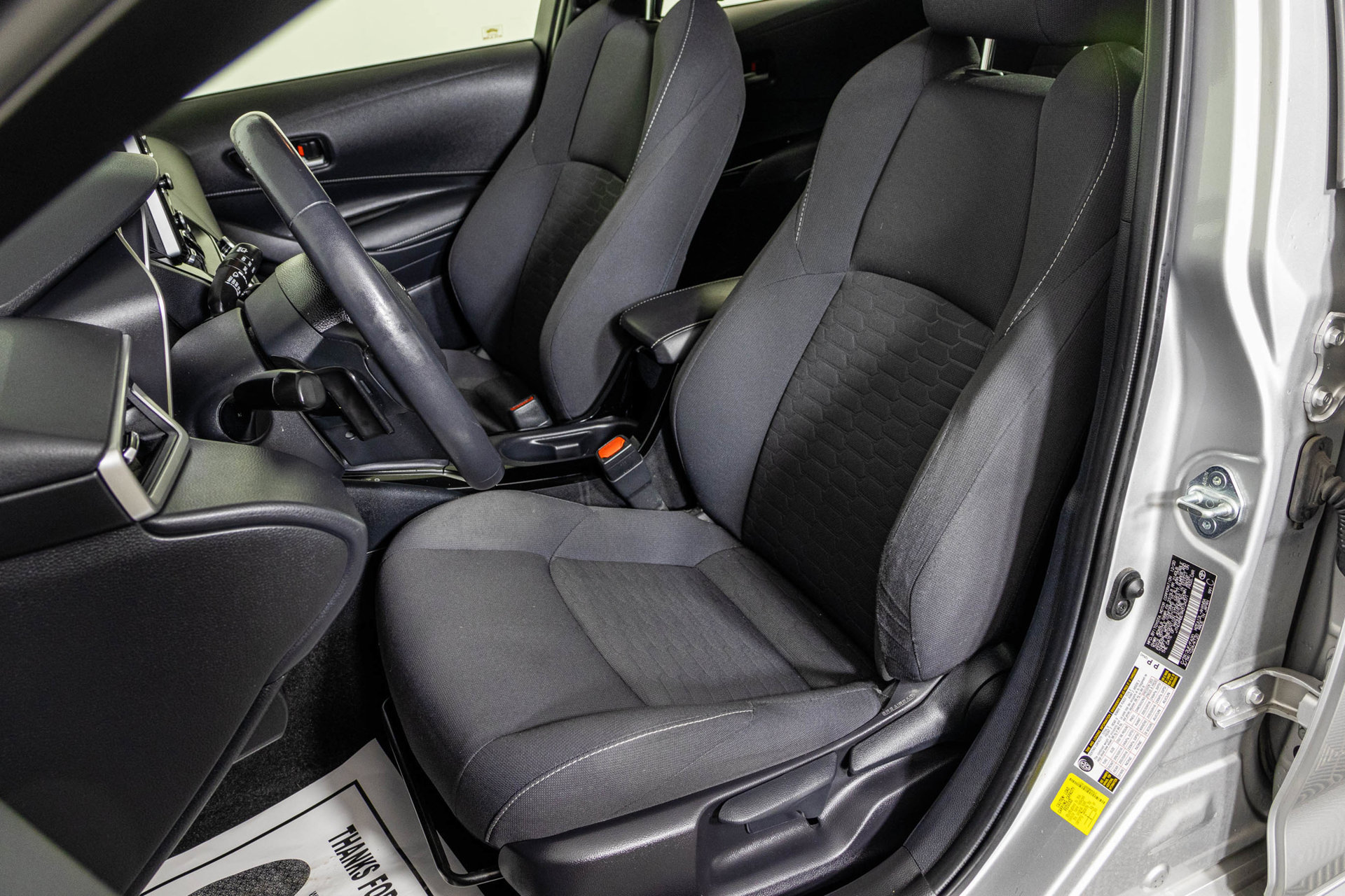 Used 2021 Toyota Corolla SE w/ Carpet Mat Package (TMS) FWD image 19