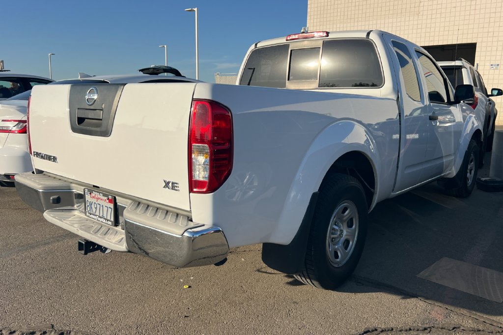 Used 2007 Nissan Frontier XE w/ Preferred Pkg RWD image 6