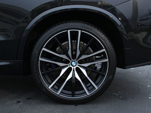 Used 2020 BMW X5 M50i w/ Premium Package image 42