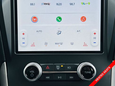 Used 2024 Ford Edge ST-Line image 5