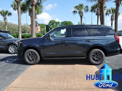 New 2026 Ford Expedition Active RWD image 2
