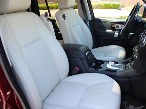 Used 2015 Land Rover LR4 HSE LUX image 35