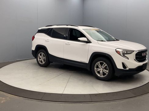 Used 2020 GMC Terrain SLE w/ Driver Convenience Package AWD/4WD image 7