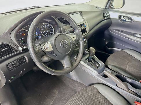 Used 2019 Nissan Sentra S image 8