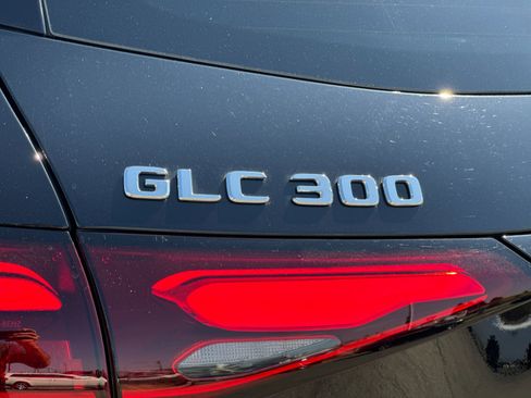 Certified 2025 Mercedes-Benz GLC 300 image 36