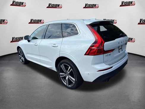 Used 2018 Volvo XC60 T5 Momentum w/ Vision Package image 7
