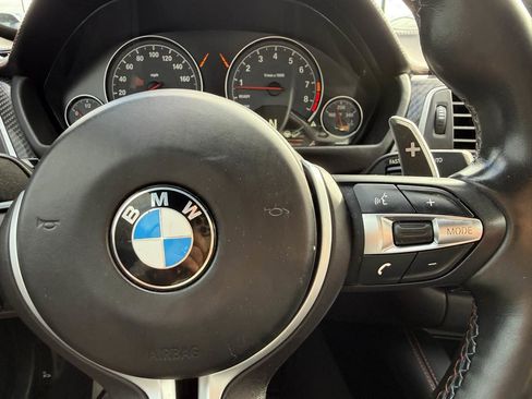 Used 2018 BMW M4 Convertible w/ Competition Package image 16