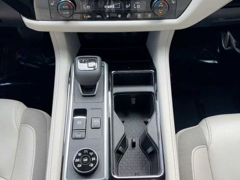 Certified 2023 Nissan Pathfinder SL image 13