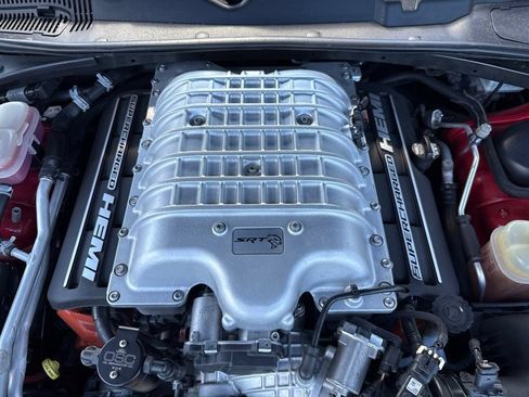 Used 2016 Dodge Challenger SRT Hellcat RWD image 32