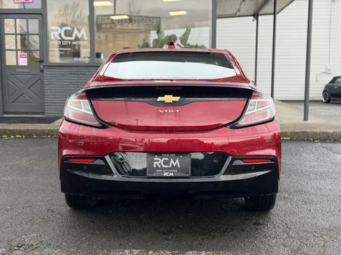 Used 2017 Chevrolet Volt Premier w/ Driver Confidence II Package image 6